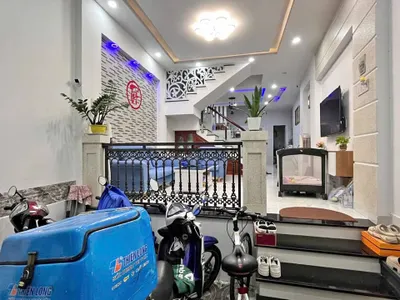 Bán nhà gần Trần Phú, Vĩnh Nguyên, 7 tỷ VND