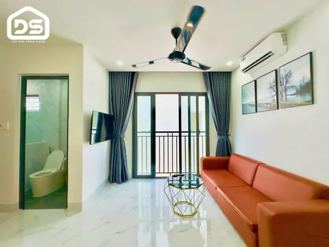Pet-friendly 2-bedroom apartment with big balcony in Ha Quang 2