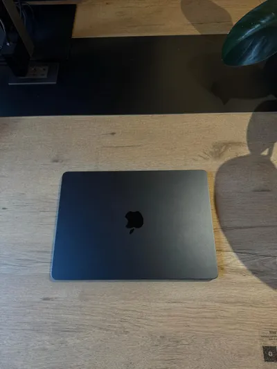 MacBook Air M2 13.6" (2022), Space Gray