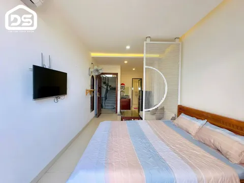 Studio with balcony and park view in VCN Phuoc Long