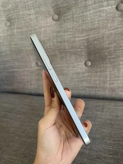 Смартфон Xiaomi 15T, 12/256 ГБ, 7,2 млн VND — 4/5