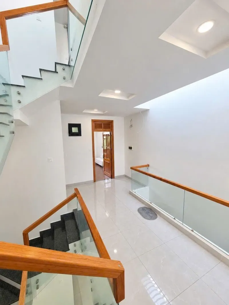 Spacious 3-Bedroom House for Rent on West Nha Trang – 32M VND/Month