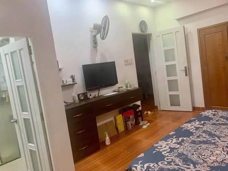 Furnished front-facing house for rent on Hoang Van Thu, 24M VND/month — 7/8