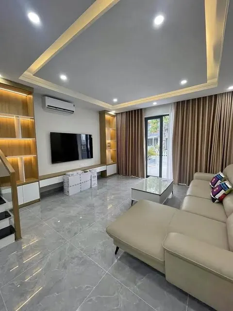 Whole house for rent in Mỹ Gia, 3 bedrooms, 32M VND/month