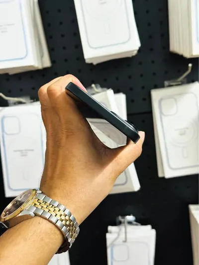 iPhone 15 Plus 블랙 128GB, 베트남 공식 제품 — 9/9