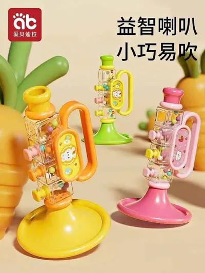 Children's trumpet toy, 30,000 VND each