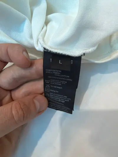 Áo phông VETEMENTS chính hãng, size L, đã qua sử dụng — 6/7