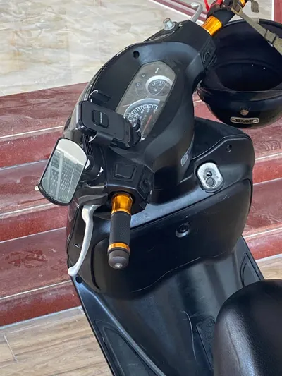 SYM Attila 125 motorbike for sale, $220 — 2/5