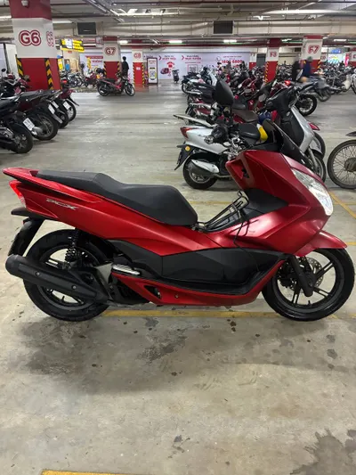 Honda PCX 125cc (2017) for sale, 31M VND — 4/5