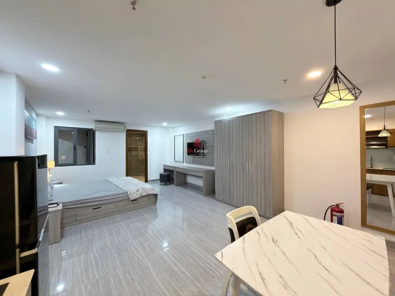 Furnished studio, city centre, 40 m², 8M VND/month