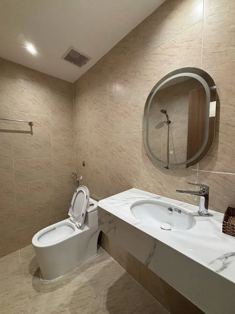 2-bedroom apartment lease takeover at Oceanus complex, 16M VND/month — 8/10