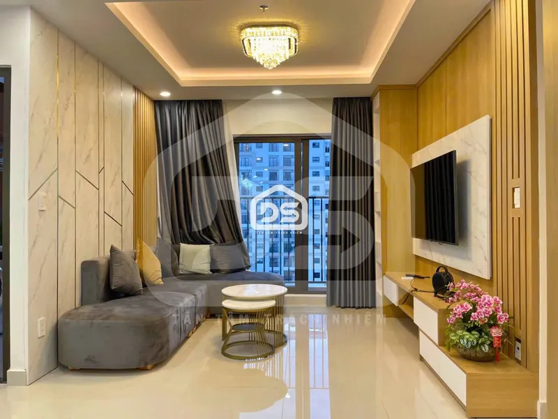 2-bedroom full-option apartment for rent in CT3 Vinh Diem Trung