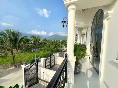 Nhà tân cổ điển bán trên đường Sáu Sào, Diên Điền, giá 2,69 tỷ VND — 8/10
