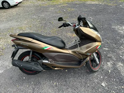 Xe tay ga PCX 2011 – Tình trạng tốt, Lốp xe mới — 2/4