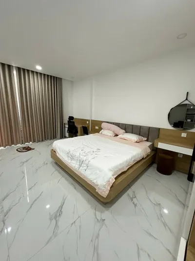 Bán nhà 3 tầng mặt phố đường Mê Linh, 15,5 tỷ VND — 4/7