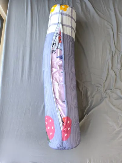 Multi-item sale: tennis racket, sterilizer, kids' high chair, blanket, and more — 6/7