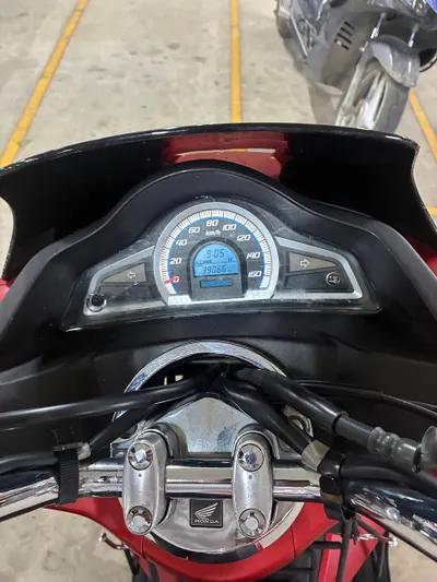 Honda PCX 125cc (2017) for sale, 31M VND — 2/5