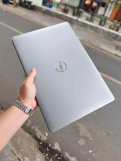 Dell Latitude 5511 笔记本电脑，i5-10400H，8GB/256GB — 3/5
