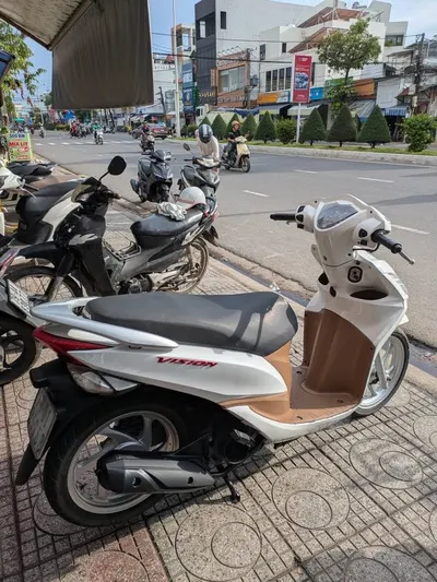 Xe máy Honda Vision 2014 cần bán — 2/2