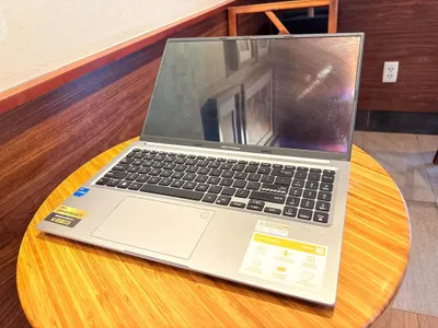 Asus Vivobook 15 OLED laptop (i5-12500H, 16GB, 512GB) for sale — 2/7