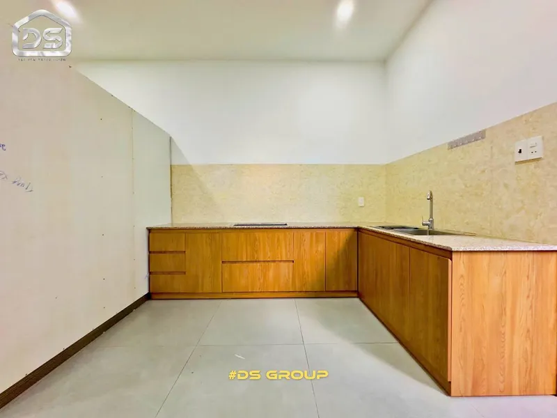38 m² pet-friendly studio with car parking in Ha Quang 1, 7M VND/month — 2/3