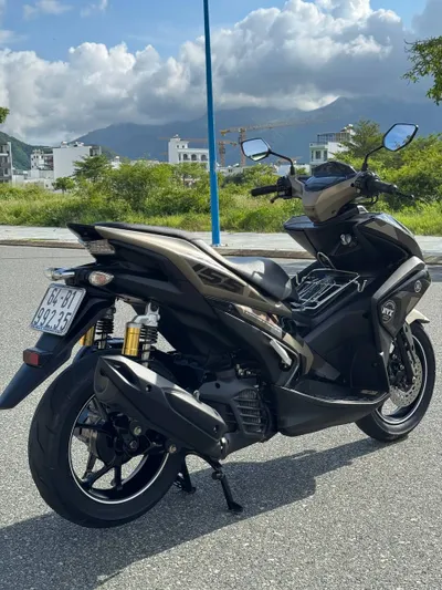Yamaha NVX 155 踏板车 – 2018 年，ABS，Smart Key — 3/8