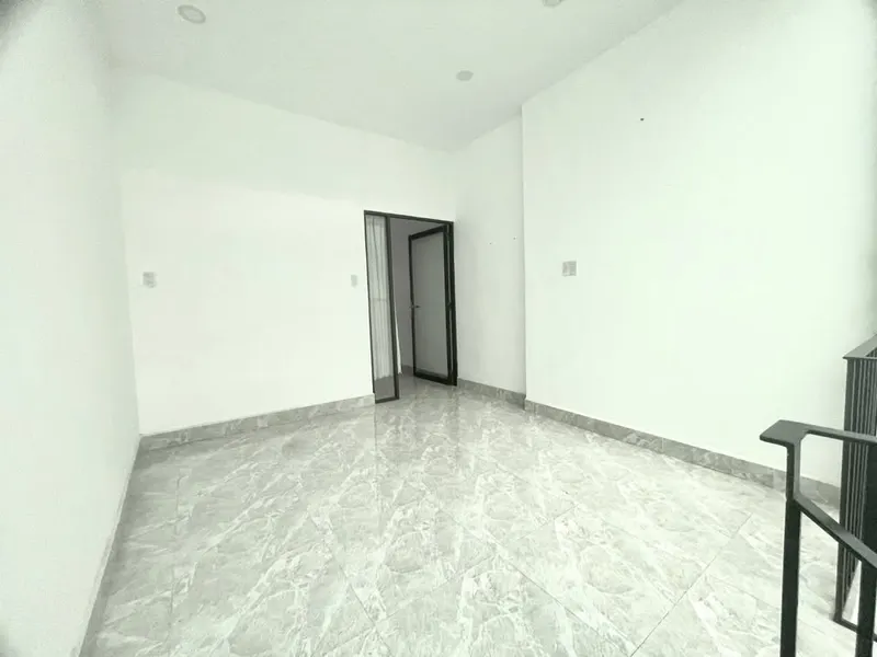 2-bedroom 2-storey house for rent in Tân Tiến, 20M VND/month — 7/10