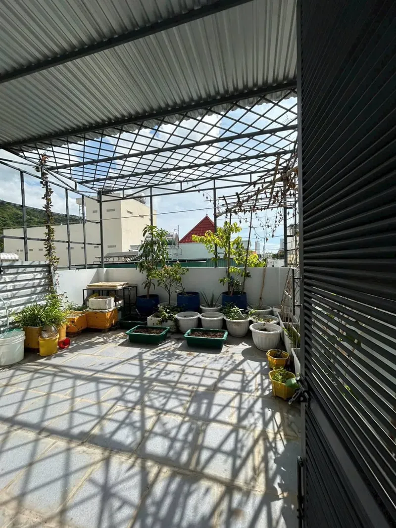 3-storey house for rent in North Nha Trang, 4 bedrooms