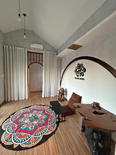 House with garden for rent in Hòn Nghê, 15M VND/month