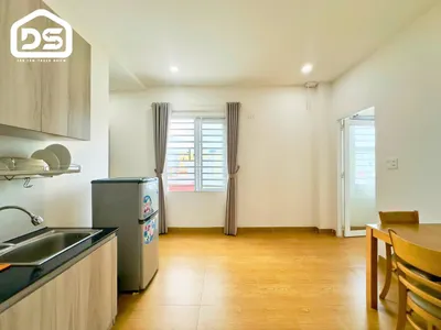 Bright 1-bedroom apartment with balcony on Buu Doa