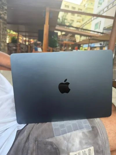 MacBook Air 13" 16GB/256GB for sale