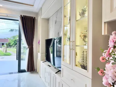 Nhà tân cổ điển bán trên đường Sáu Sào, Diên Điền, giá 2,69 tỷ VND — 5/10