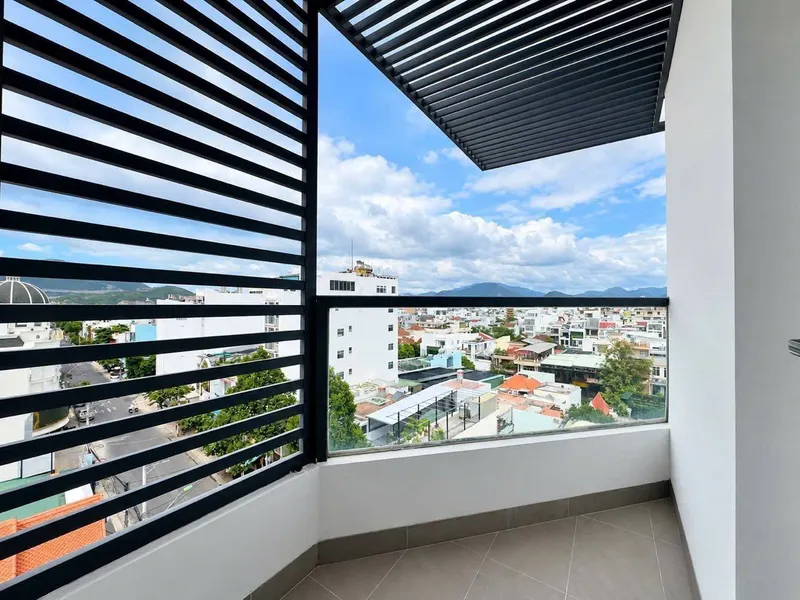Furnished apartment for rent, Trần Nhật Duật near city centre — 2/2