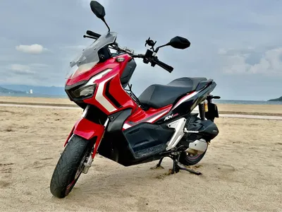 Honda ADV 150cc maxi-scooter for sale