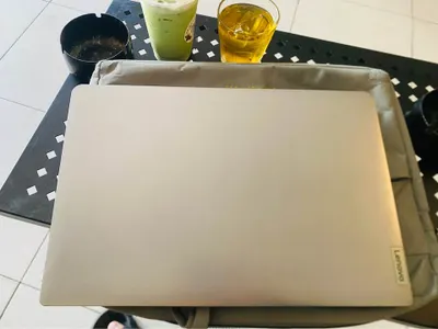联想笔记本电脑，适用于办公，Core i5，8GB内存，256GB固态硬盘 — 4/5