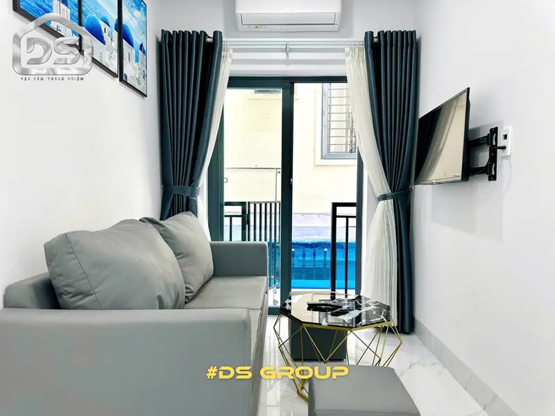 Pet-friendly 1-bedroom apartment with balconies in Ha Quang 2