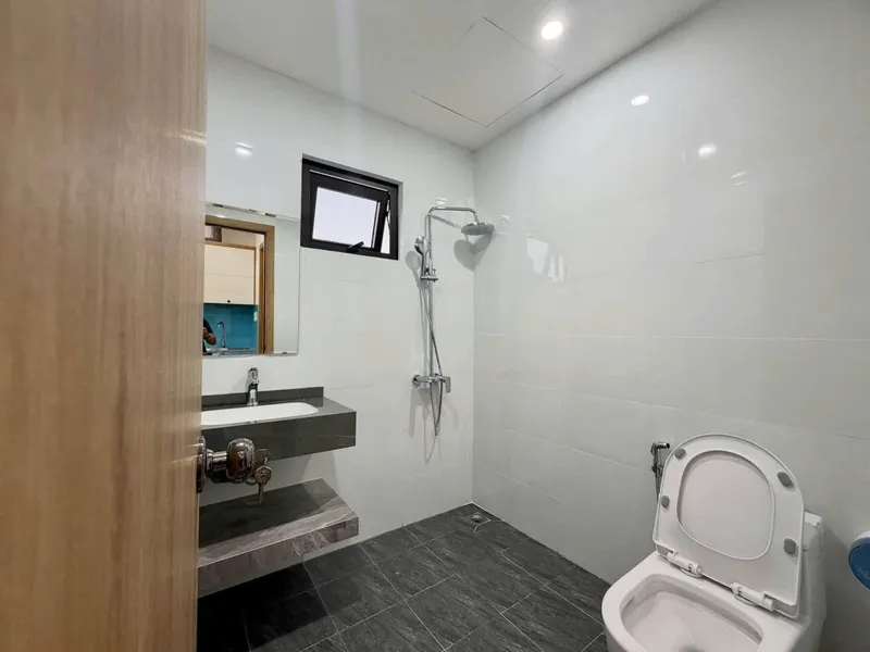 Furnished apartment with balcony and washer on Bùi Huy Bích, North Nha Trang
