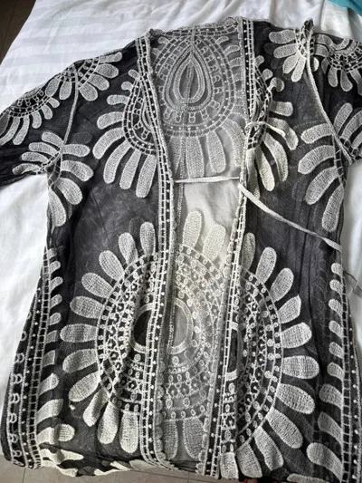 Men's and women's clothes, board game and books for cheap — 6/12