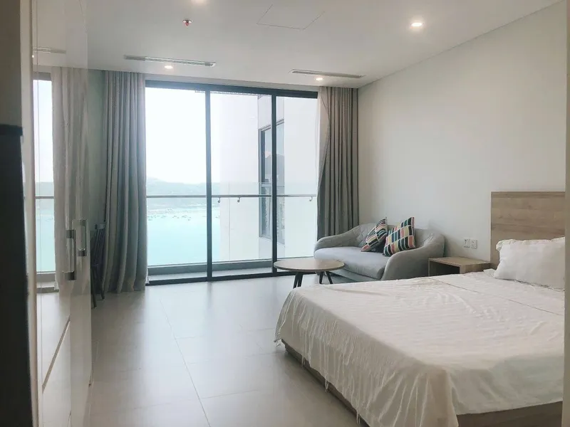 Studio for sublease at Scenia Bay (until Dec 27)