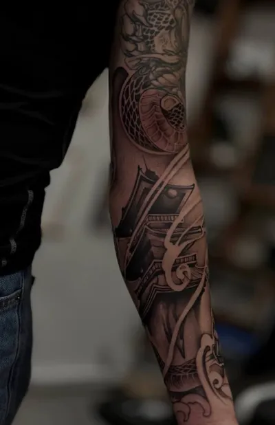Tattoo artist offering discounted tattoos, 500k VND from — 2/4