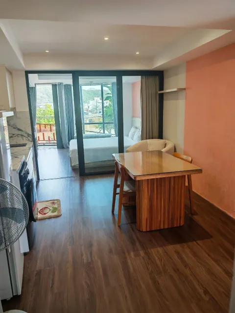 2-bedroom apartment for rent in city center with parking