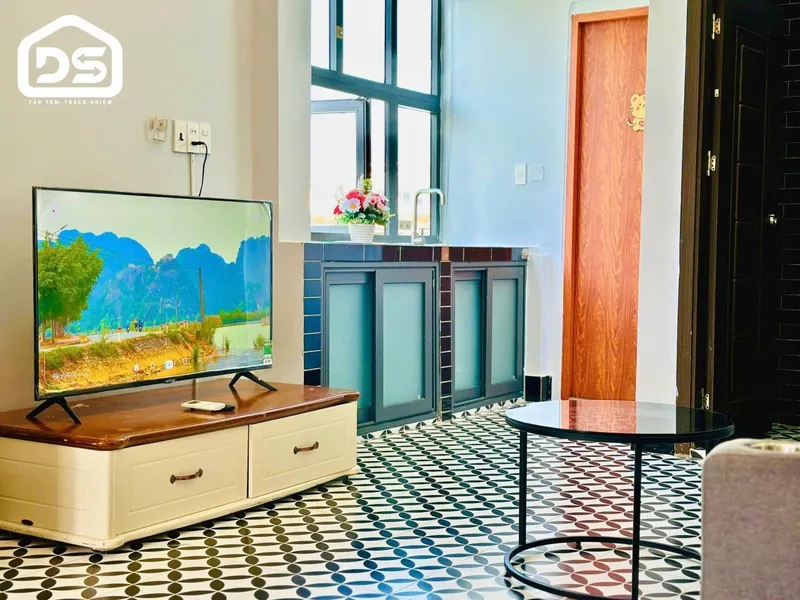Apartment for rent on Hoang Hoa Tham, city centre — 3/5