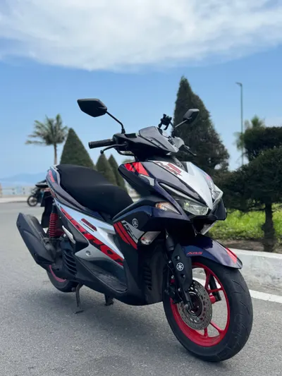 Yamaha NVX 155 motorbike (2017) for sale — 4/8