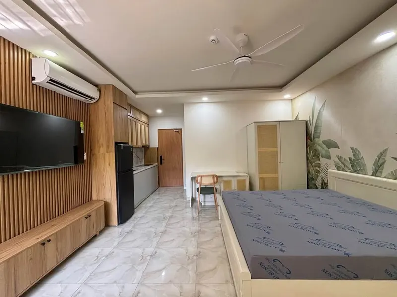 Luxury studio apartment for rent, Tô Hiệu, 12.5M VND/month — 4/10