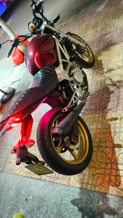 Honda VTR250 motorcycle (2008) for sale, 25M VND — 2/8