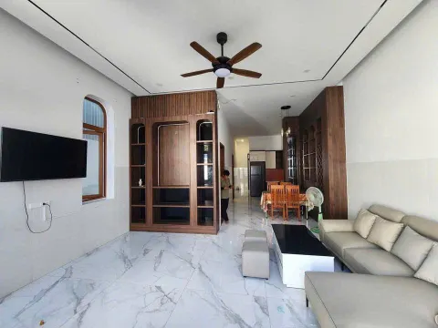 Whole 2-bedroom house for rent in Vinh Hoa, north Nha Trang, 20M VND/month