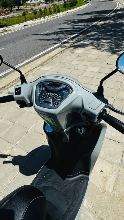Kymco Hermosa 50cc FI 2026 scooter for sale — 8/10