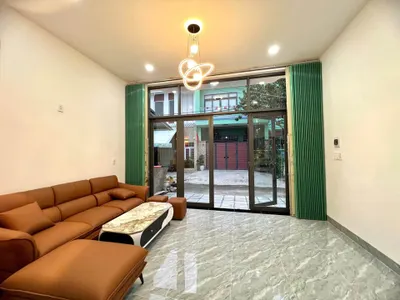 Whole house for rent in Hon Ro 1, south Nha Trang, 10M VND/month — 5/9