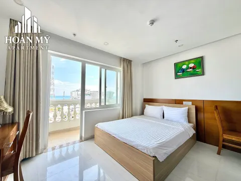 Furnished studio, Chợ Đầm area, 6th floor with elevator
