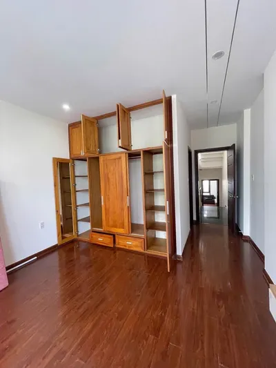 Cho thuê nhà 4 tầng trên đường Trần Khánh Dư, Nha Trang, 29 triệu VND/tháng — 5/10
